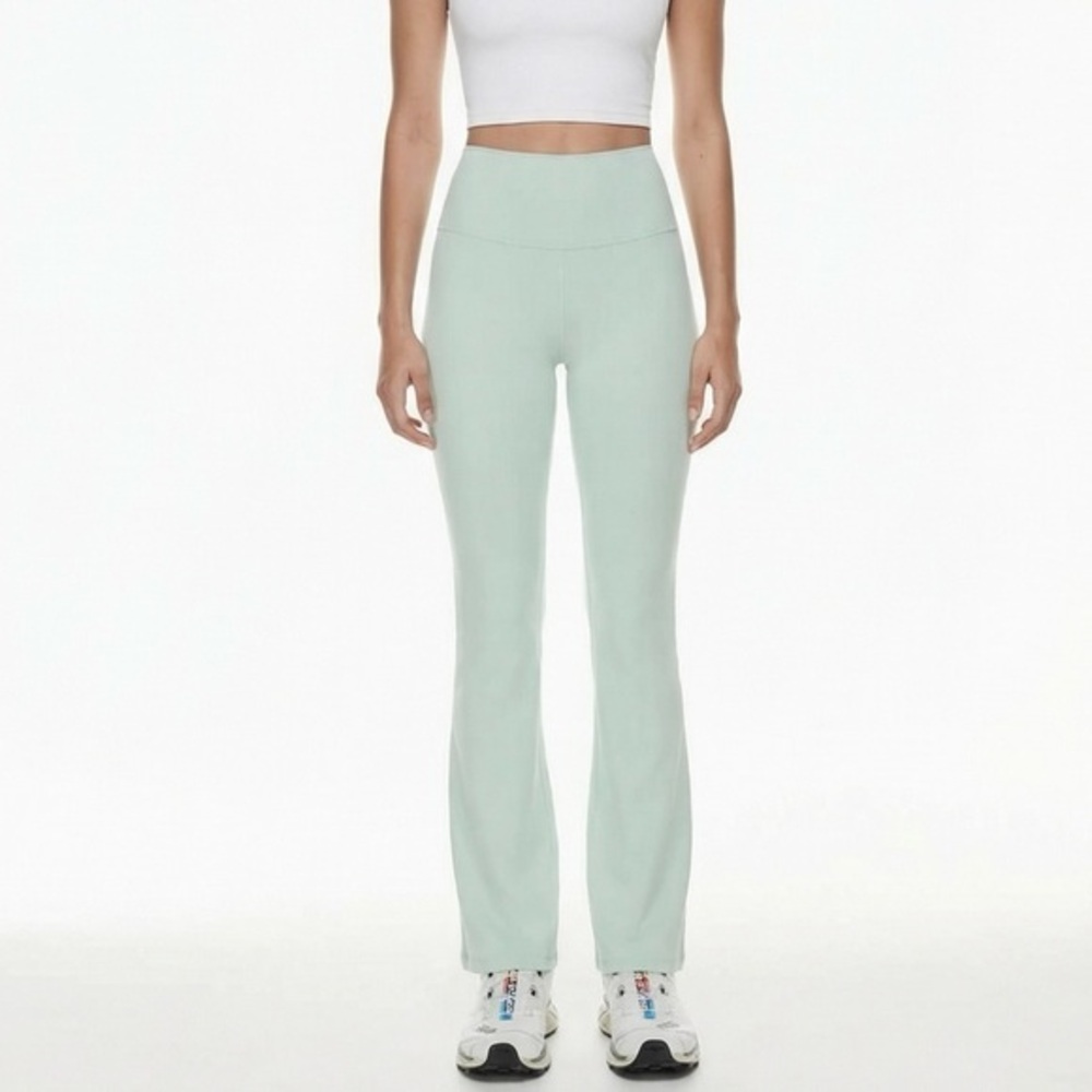 Aritzia TNA TNAButter Flare Leggings Sage Green High Rise M